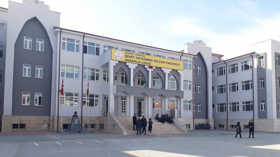 Şehit Üsteğmen Selçuk Esedoğlu Anadolu Lisesi Fotoğrafı